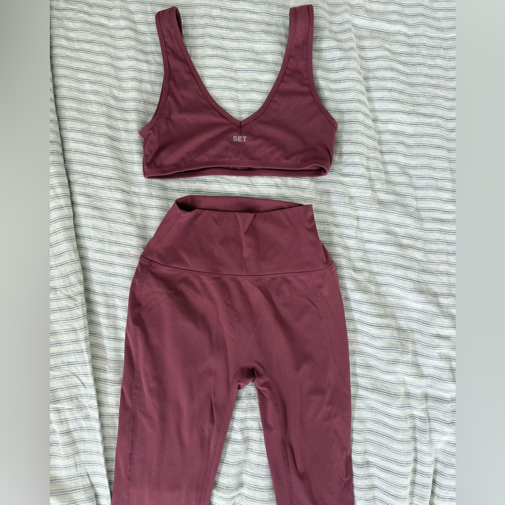 SET Active Sports Bra and Leggings